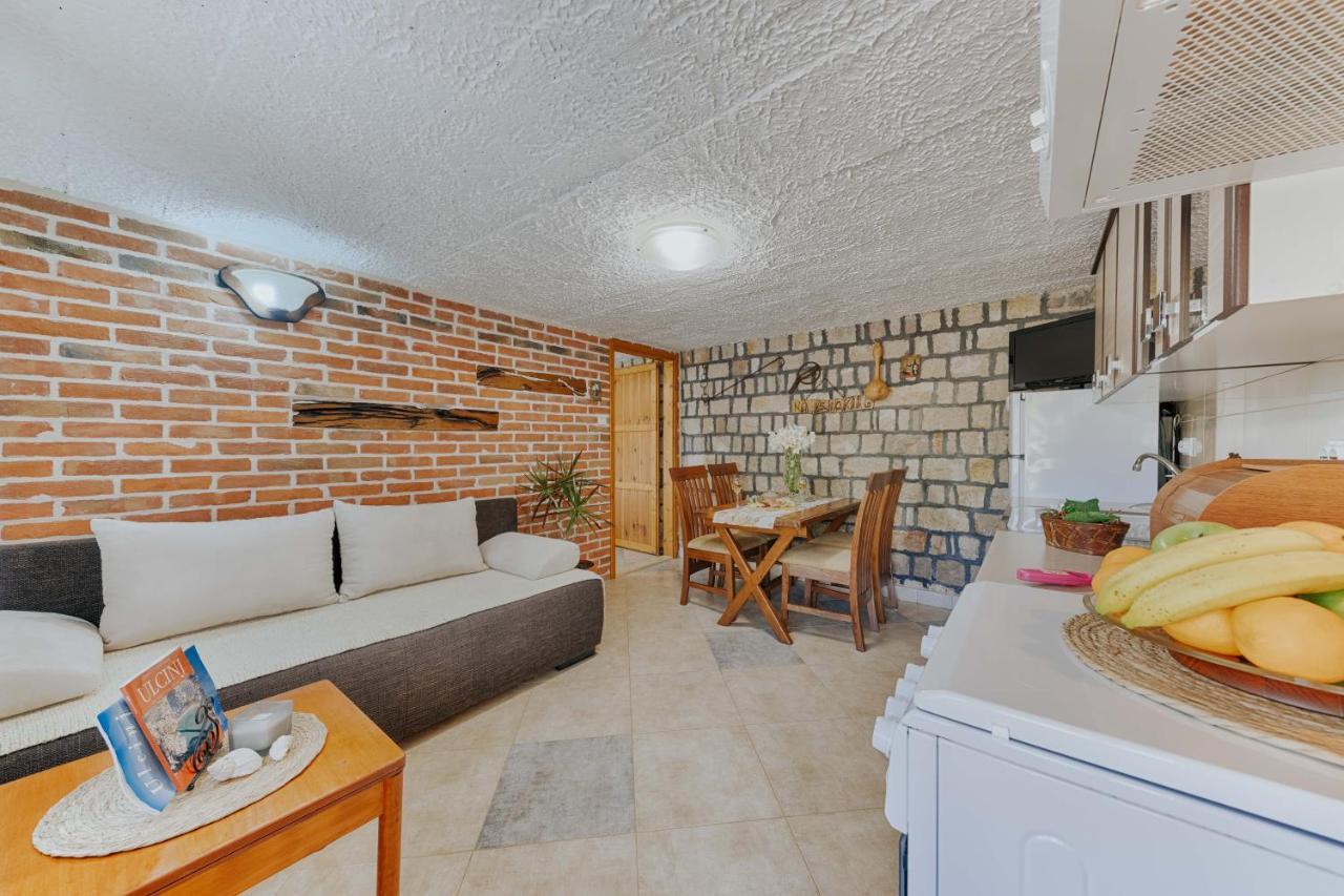 Markovic Village Apartments Улцинь Экстерьер фото