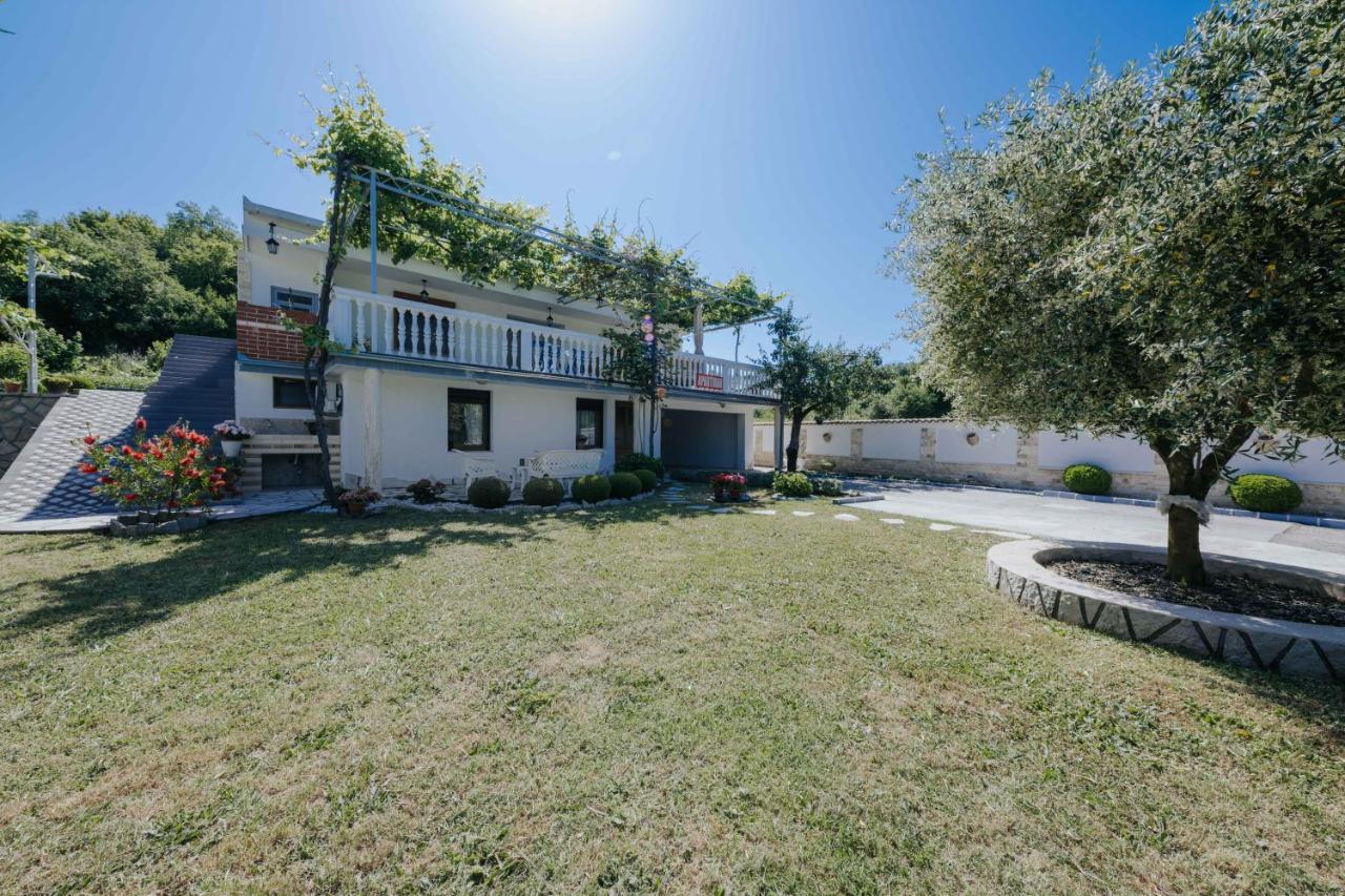 Markovic Village Apartments Улцинь Экстерьер фото